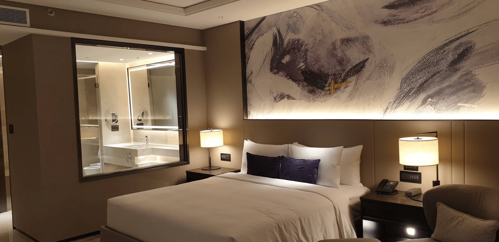 CARLTON HOTEL